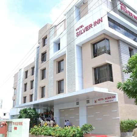 Hotel Executive Silver Inn アウランガーバード エクステリア 写真