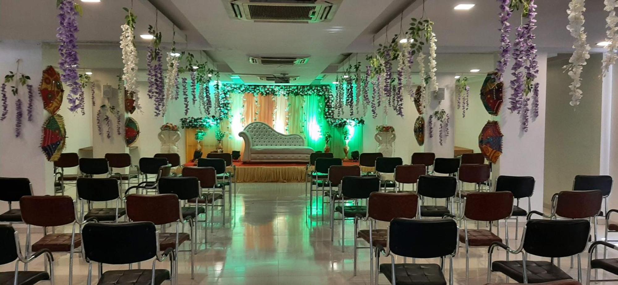 Hotel Executive Silver Inn アウランガーバード エクステリア 写真