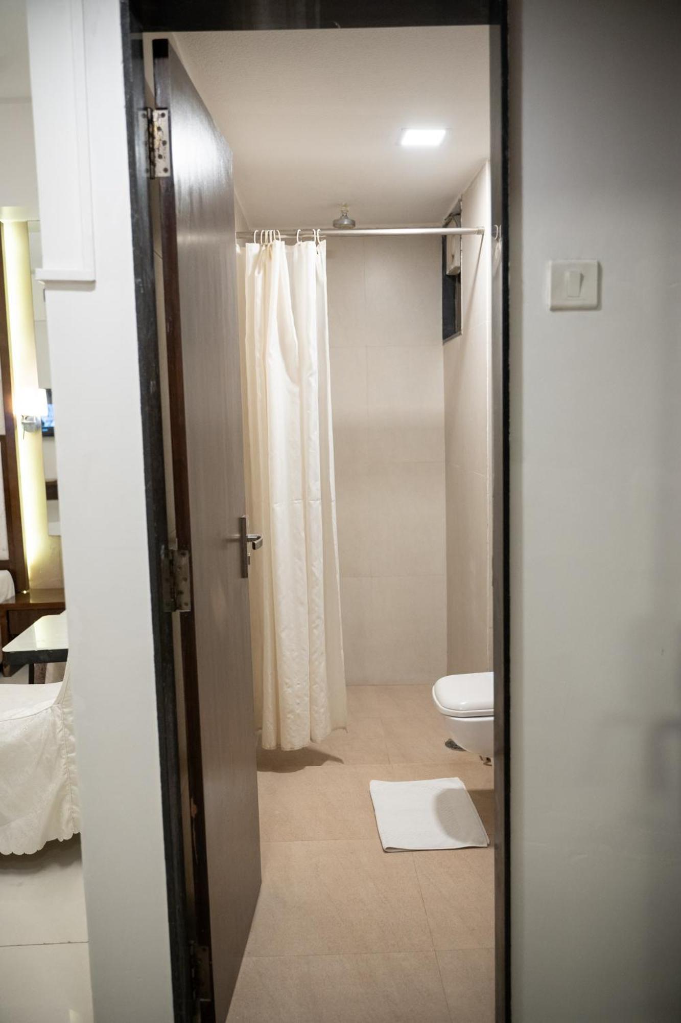Hotel Executive Silver Inn アウランガーバード エクステリア 写真