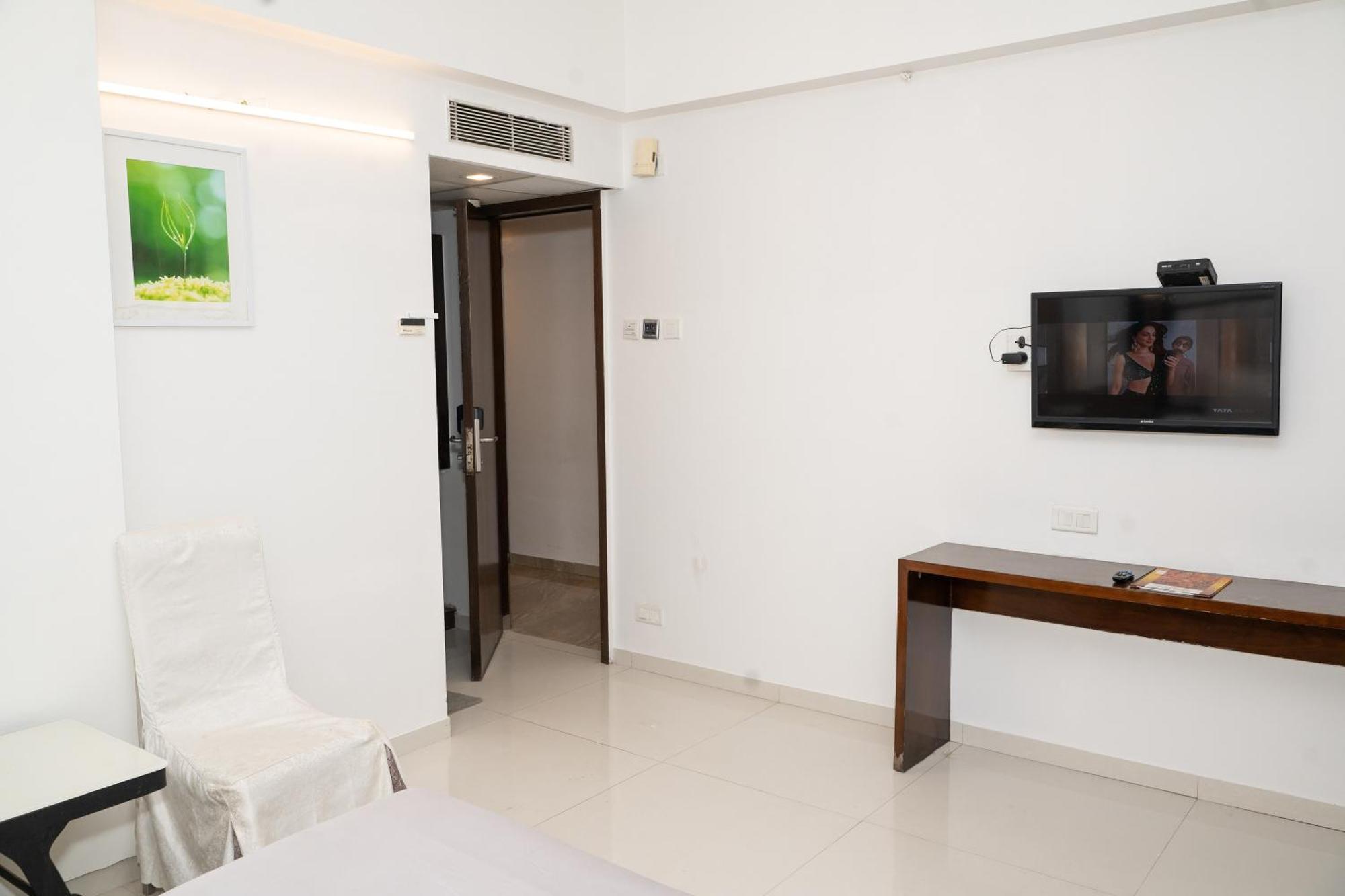 Hotel Executive Silver Inn アウランガーバード エクステリア 写真